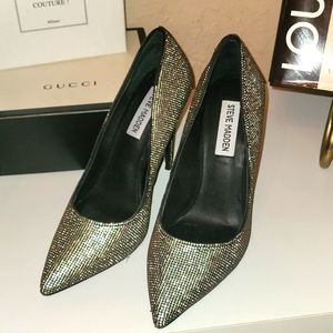 NEW Steve Madden rhymstone heels.